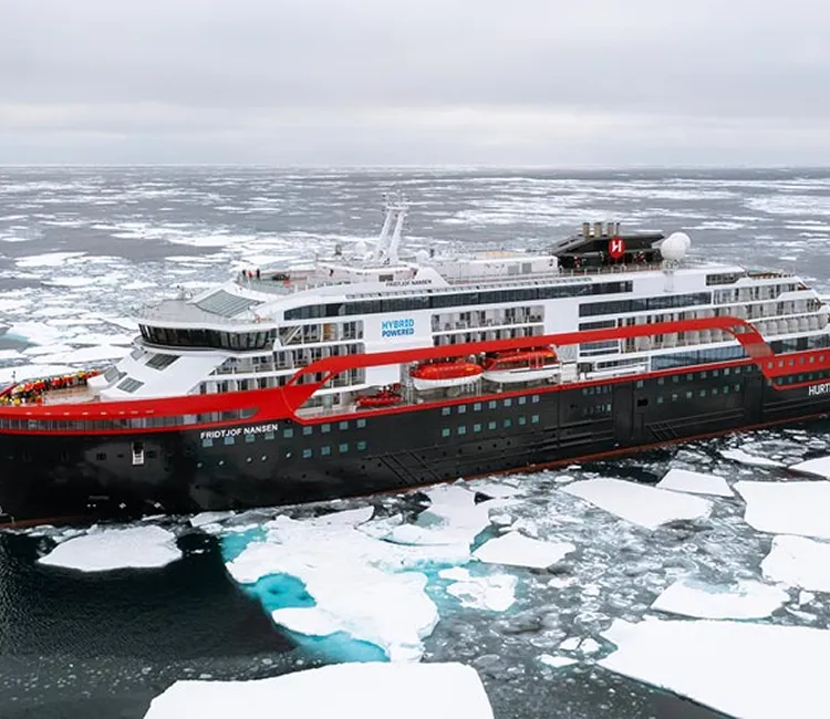 Hurtigruten Expeditions Cruise Casino image 1